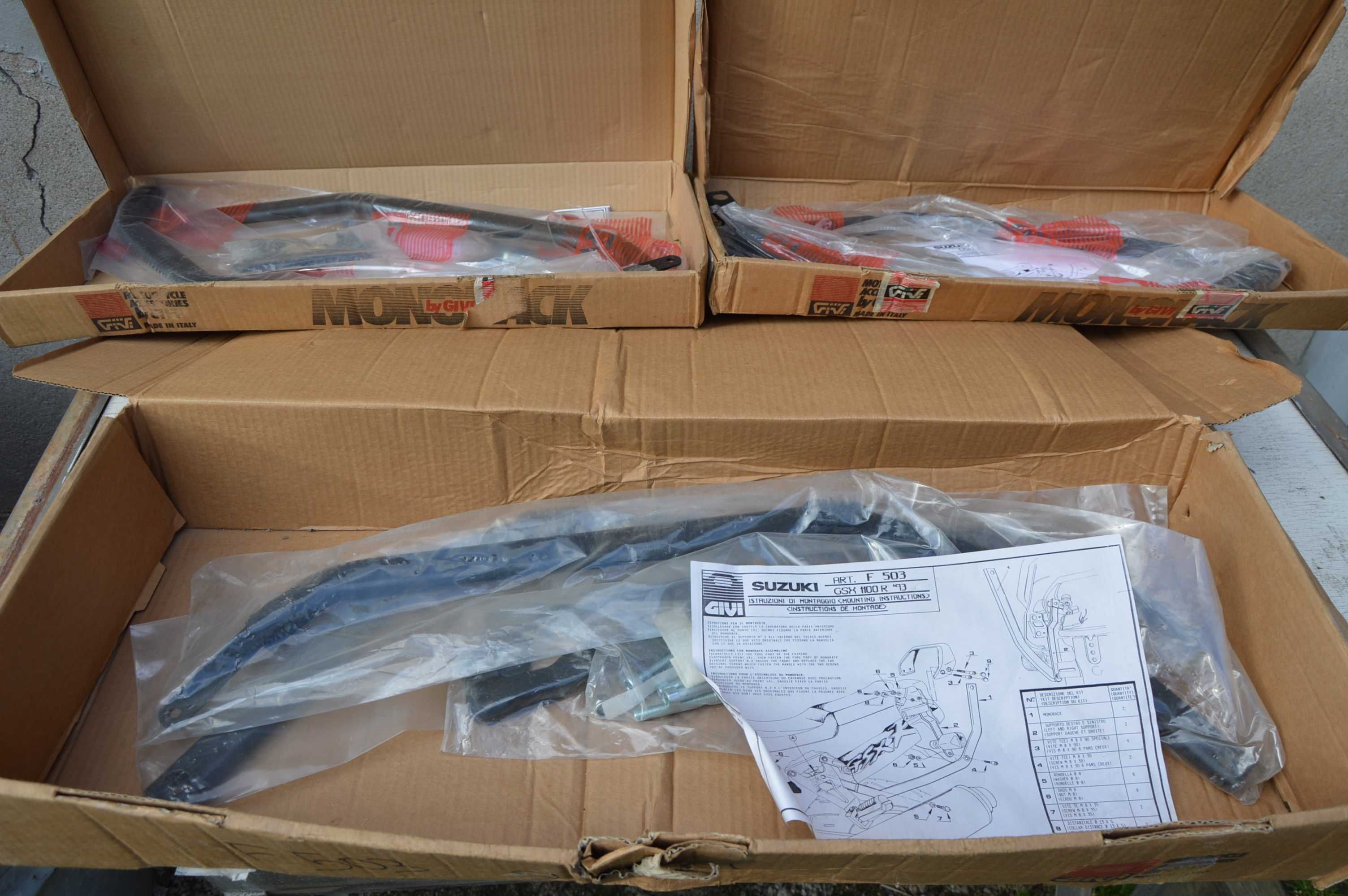Suzuki gsxr 750/1100 olejak/wodniak GIVI stelaz pod kufer centralny
