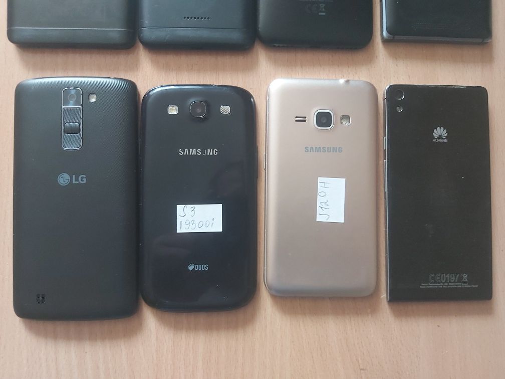 Продам лот смартфонів