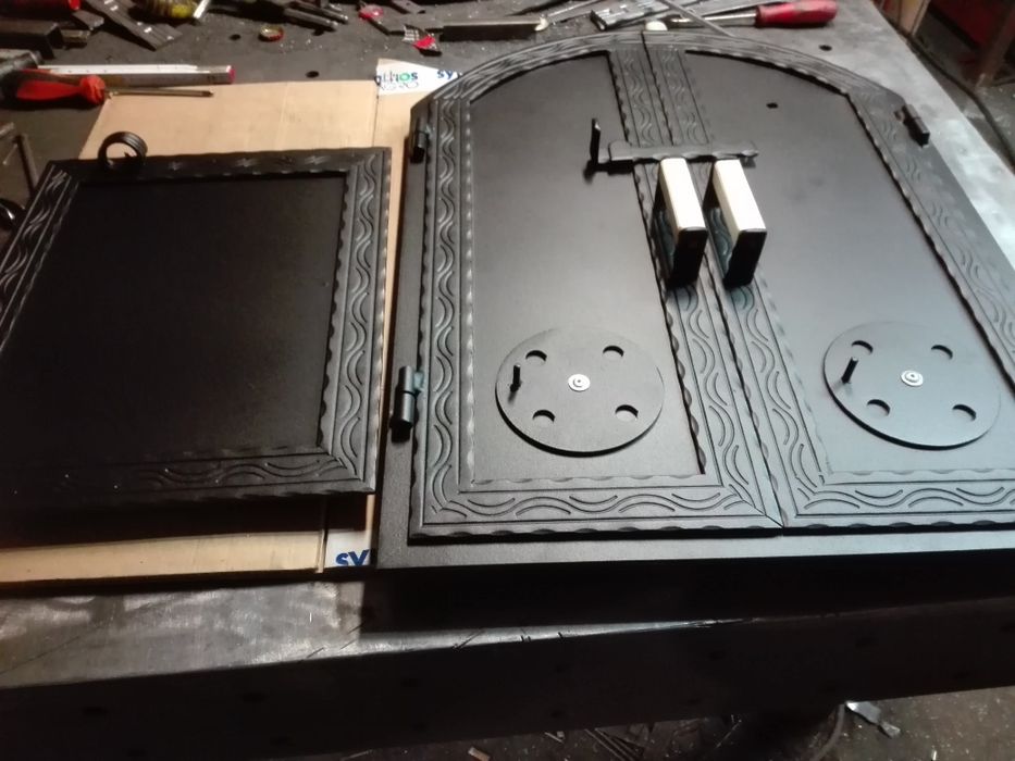 Drzwi stalowe do wędzarni