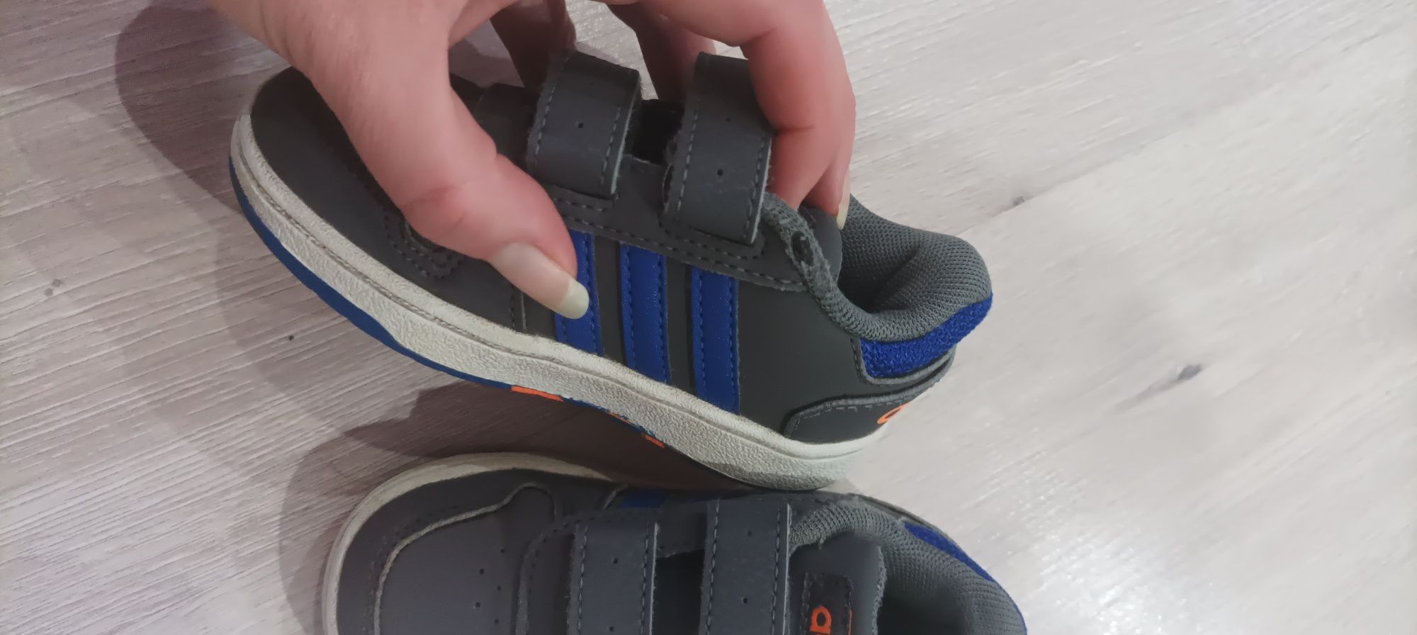 Buciki adidas rozmiar 22