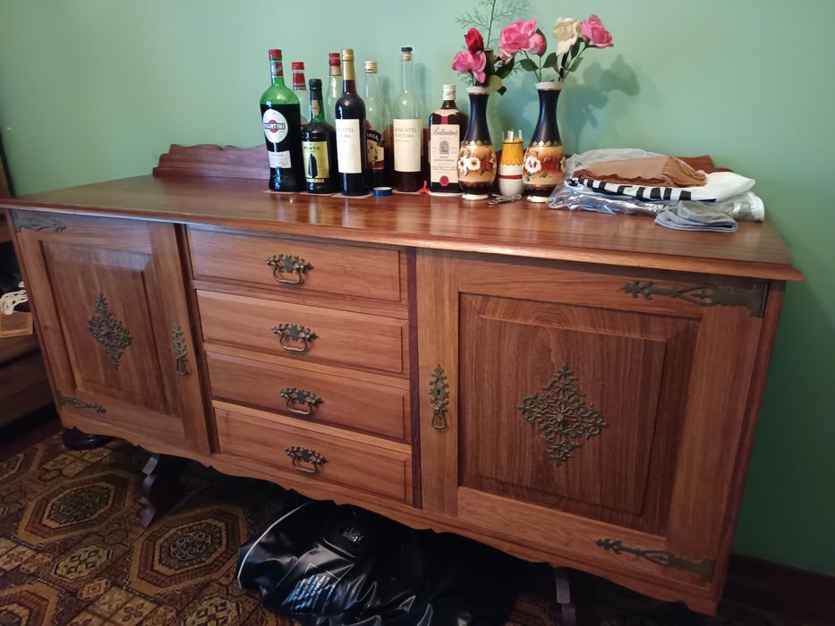 Vários móveis para DOAR em excelente estado