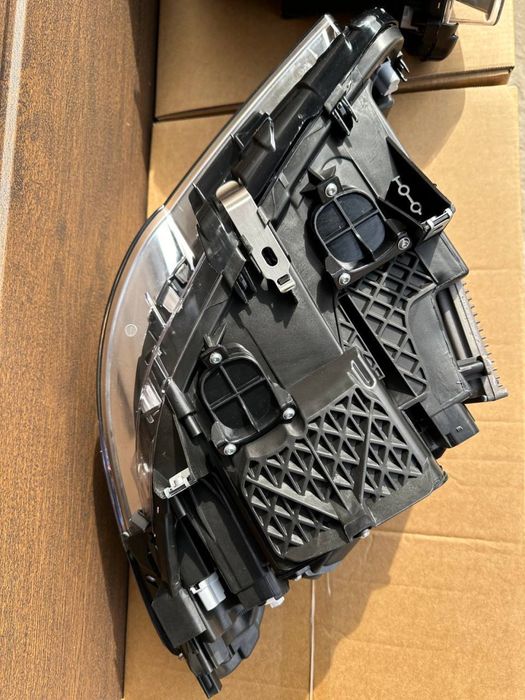 BMW 5 F10/F11 — Передні фари Full LED (No Adaptive) | Нові | Комплект