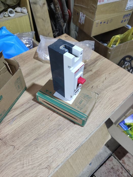 Dc автомат 125а для акумуляторів