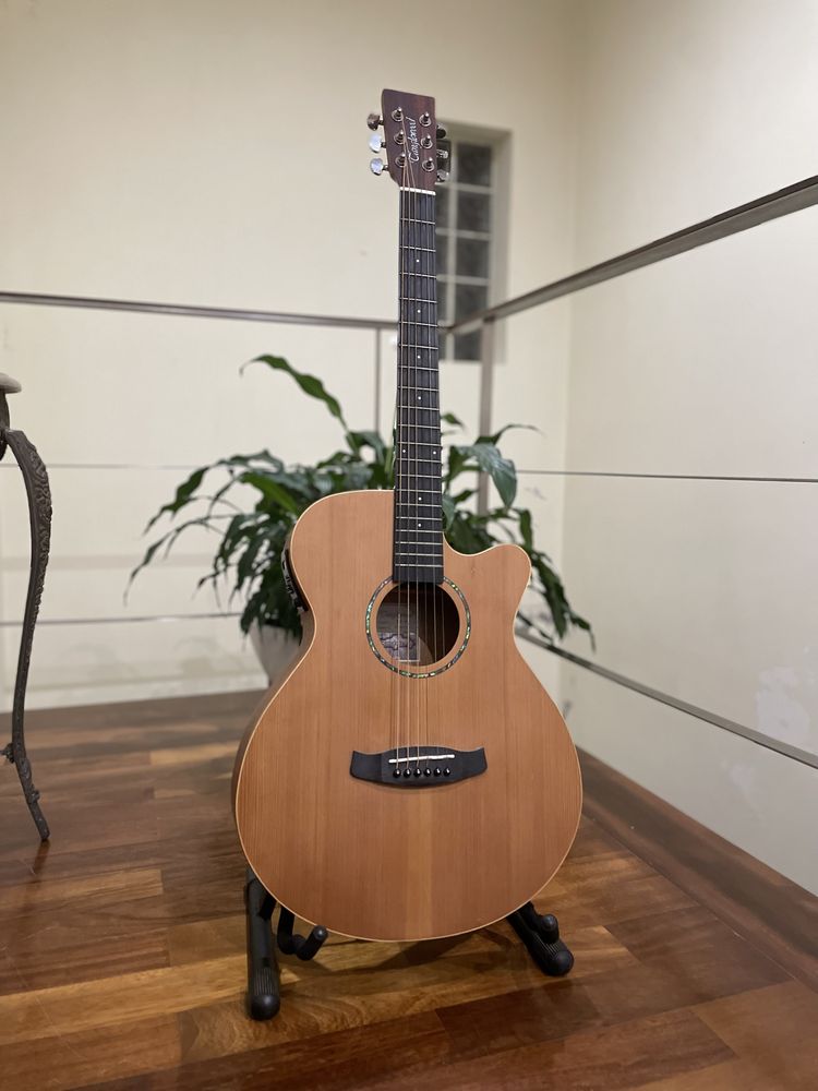 Guitarra Tanglewood Electro Acoustic