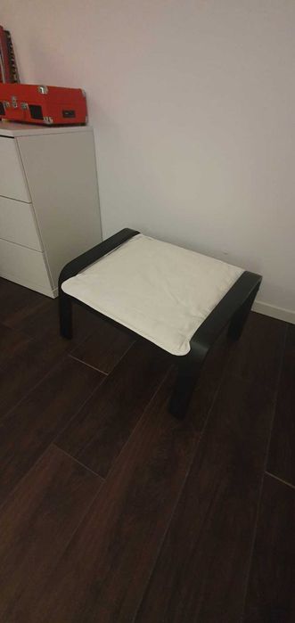 Repousa pés Pöang Ikea - castanho escuro
