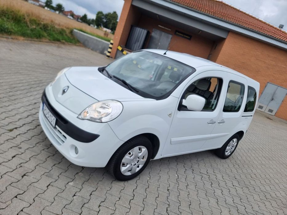 Renault Kangoo stan bardzo dobry mały przebieg