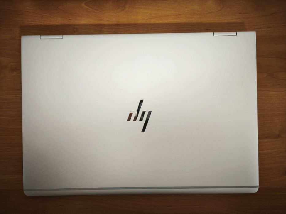 Portátil x360 versátil com ecrã tátil e caneta64309723384449120