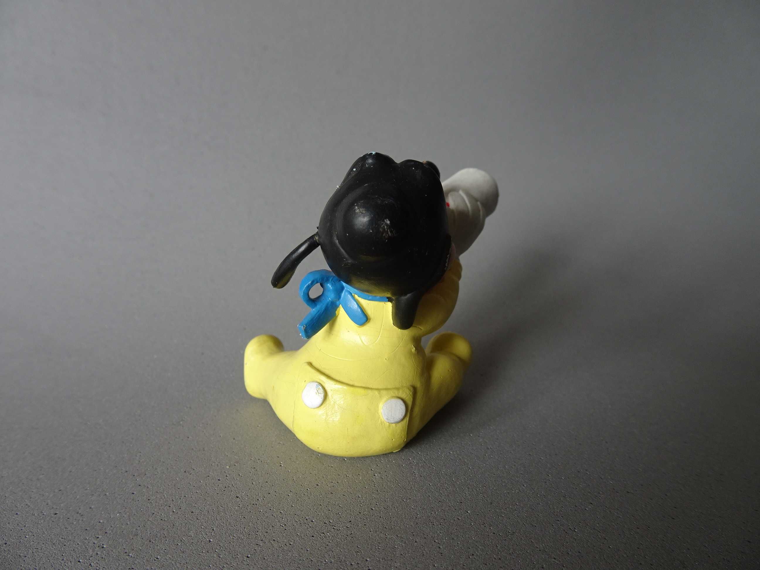 Figura em PVC Maia Borges - Pateta amarelo claro
