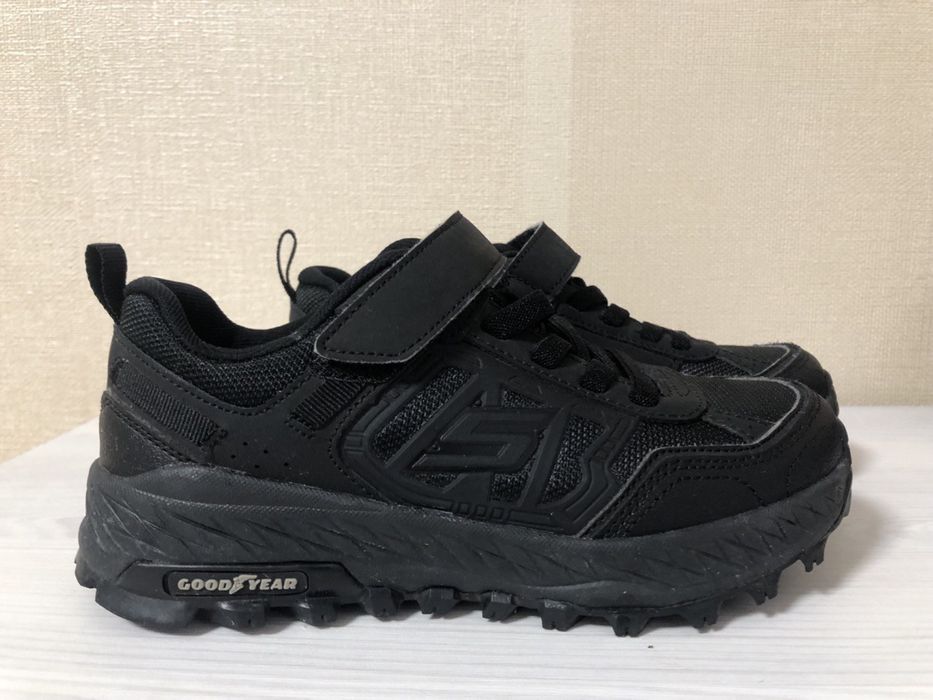 Кросівки SKECHERS 34 розмір