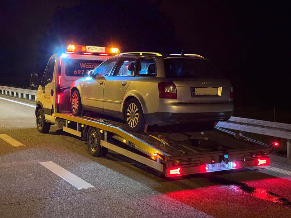 Transport maszyn, ciągników, przyczep, samochodów, laweta