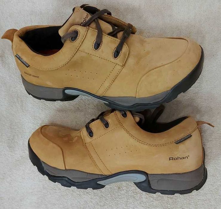 Кросівки    Rohan