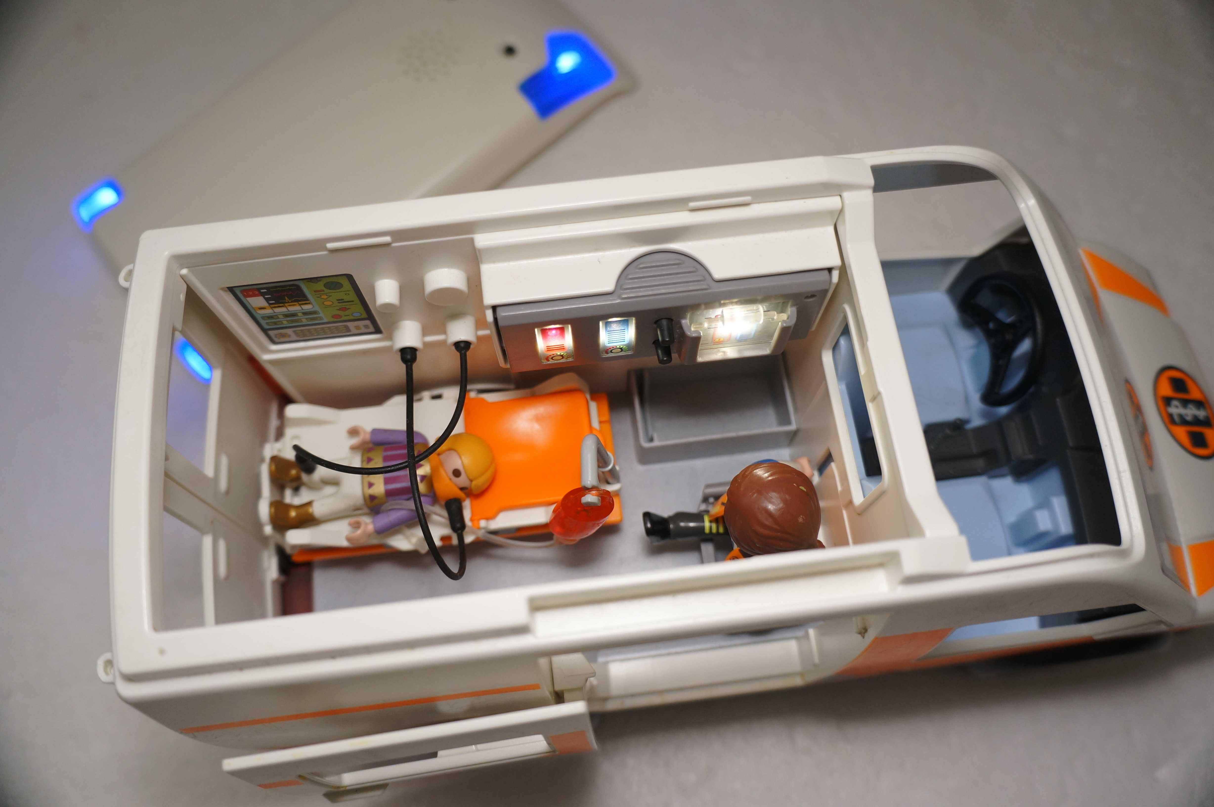 Playmobil 1027 Pogotowie Karetka Ambulans NOWY model Światło i Dźwięki