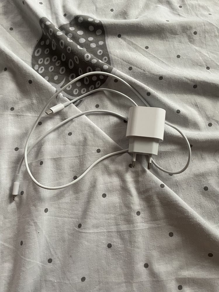 Нова оригінальна зарядка apple