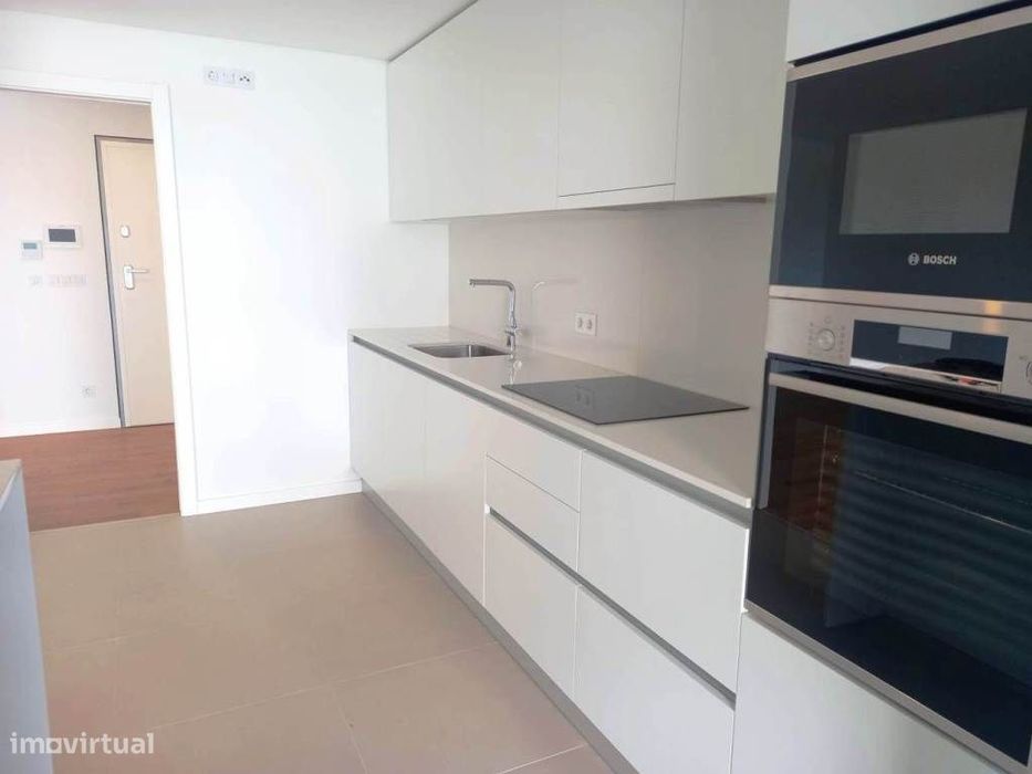 Apartamento T3 em Coimbra (Terraços do Rio)