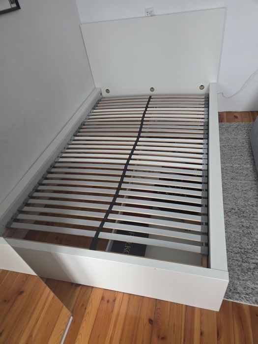 Łóżko Malm 120x200 Ikea z dnem łóżka Lonset jak nowe