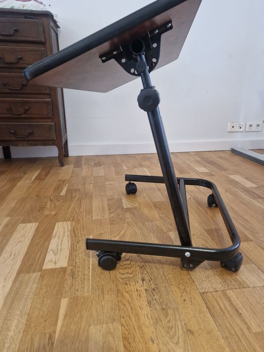 Столик трансформер універсальний.