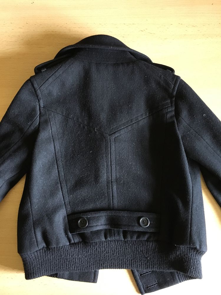 Casaco preto massimo dutti menina 7/8 anos