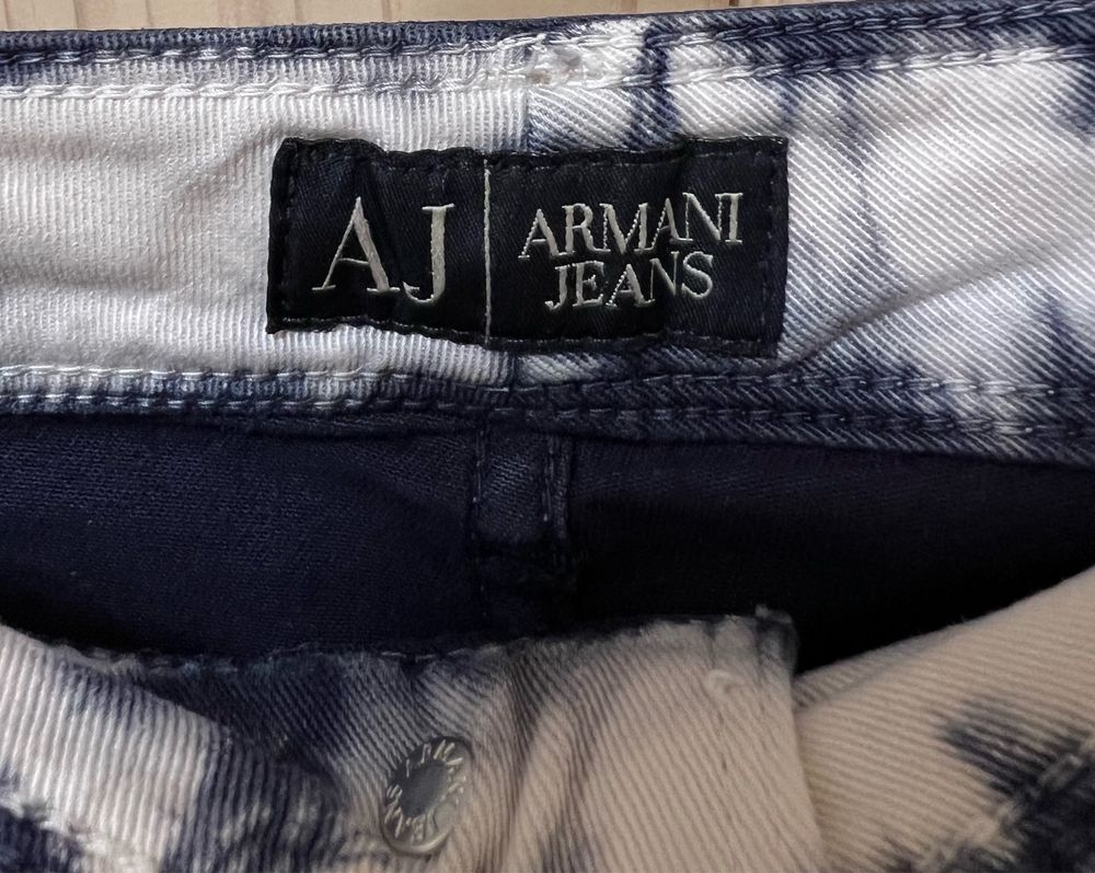 Jeansy ARMANI JEANS rozm 28