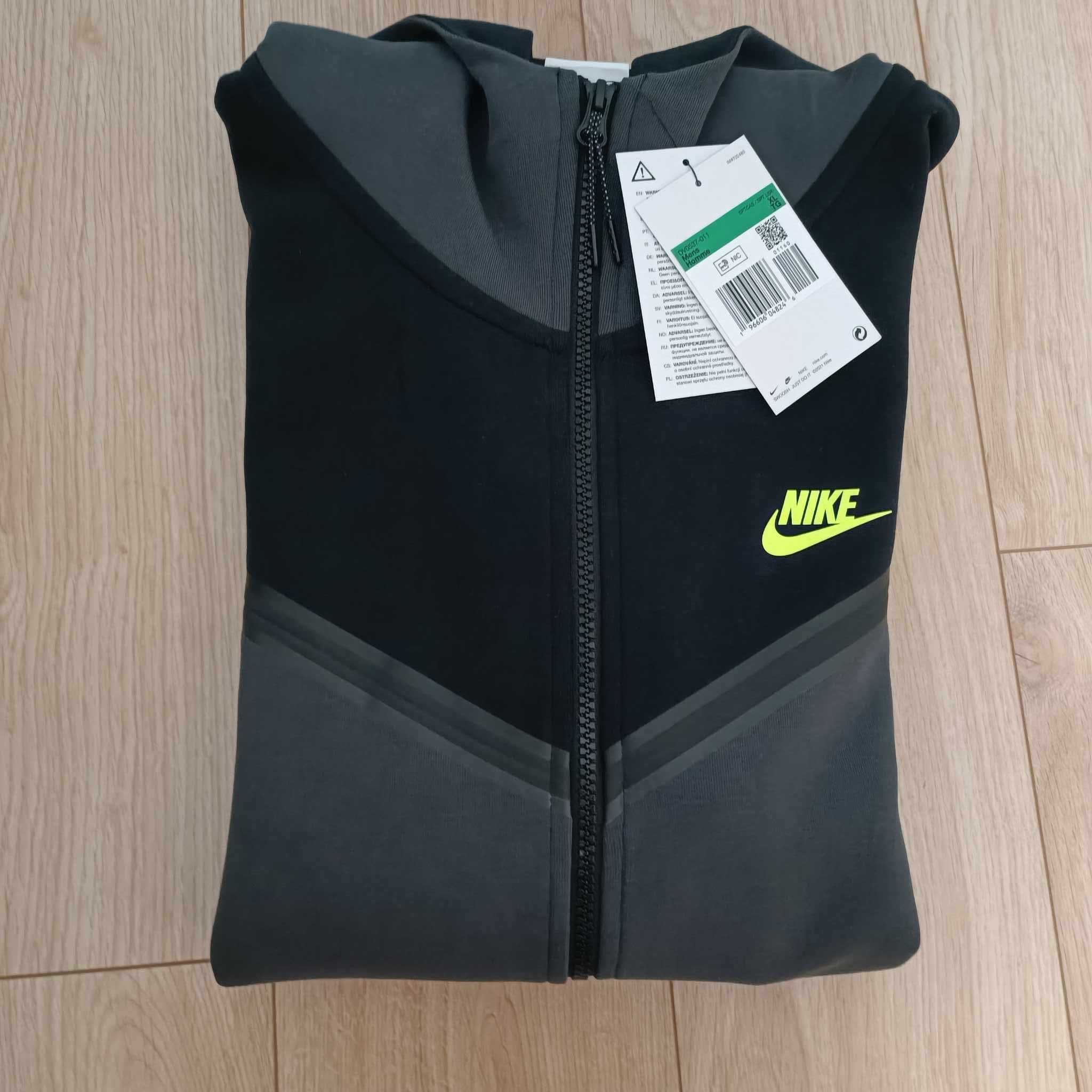 Bluza męska z kapturem Nike Sportswear Tech Fleece r. XL czarno-szara