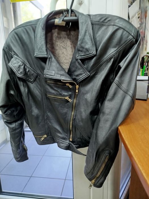 Куртка из натуральной кожи, кожанка.