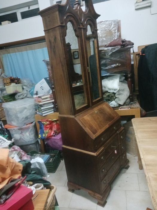 Papeleira com alçado