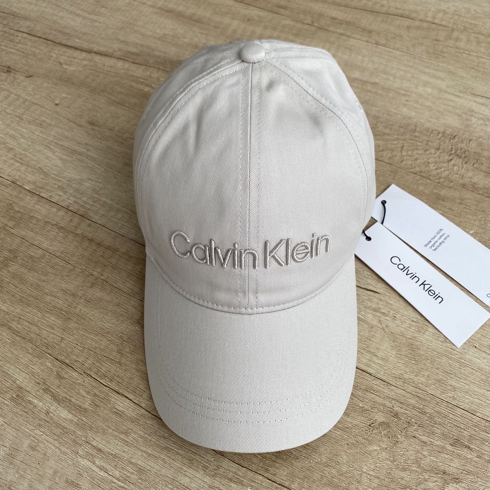 Оригинальная кепка бейсболка Calvin Klein