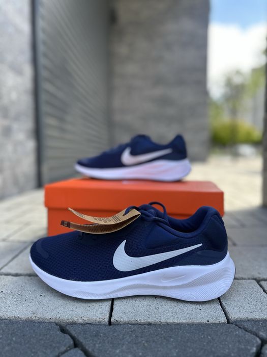 Чоловічі оригінальні кросівки Nike revolution 7 FB2207 400