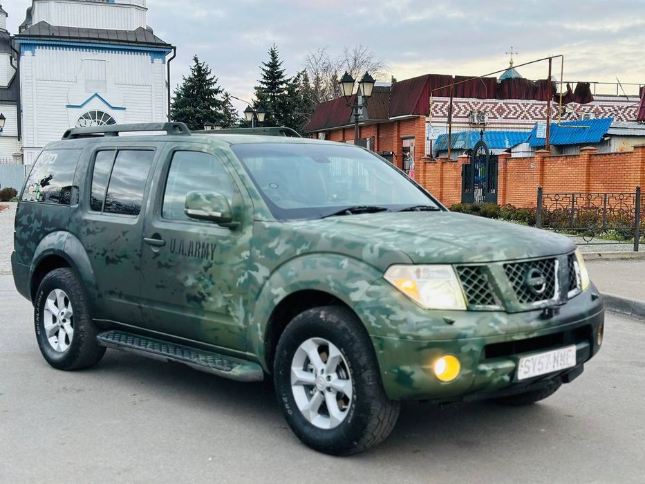 Продам Nissan Pathfinder 2,5 дизель полный привод