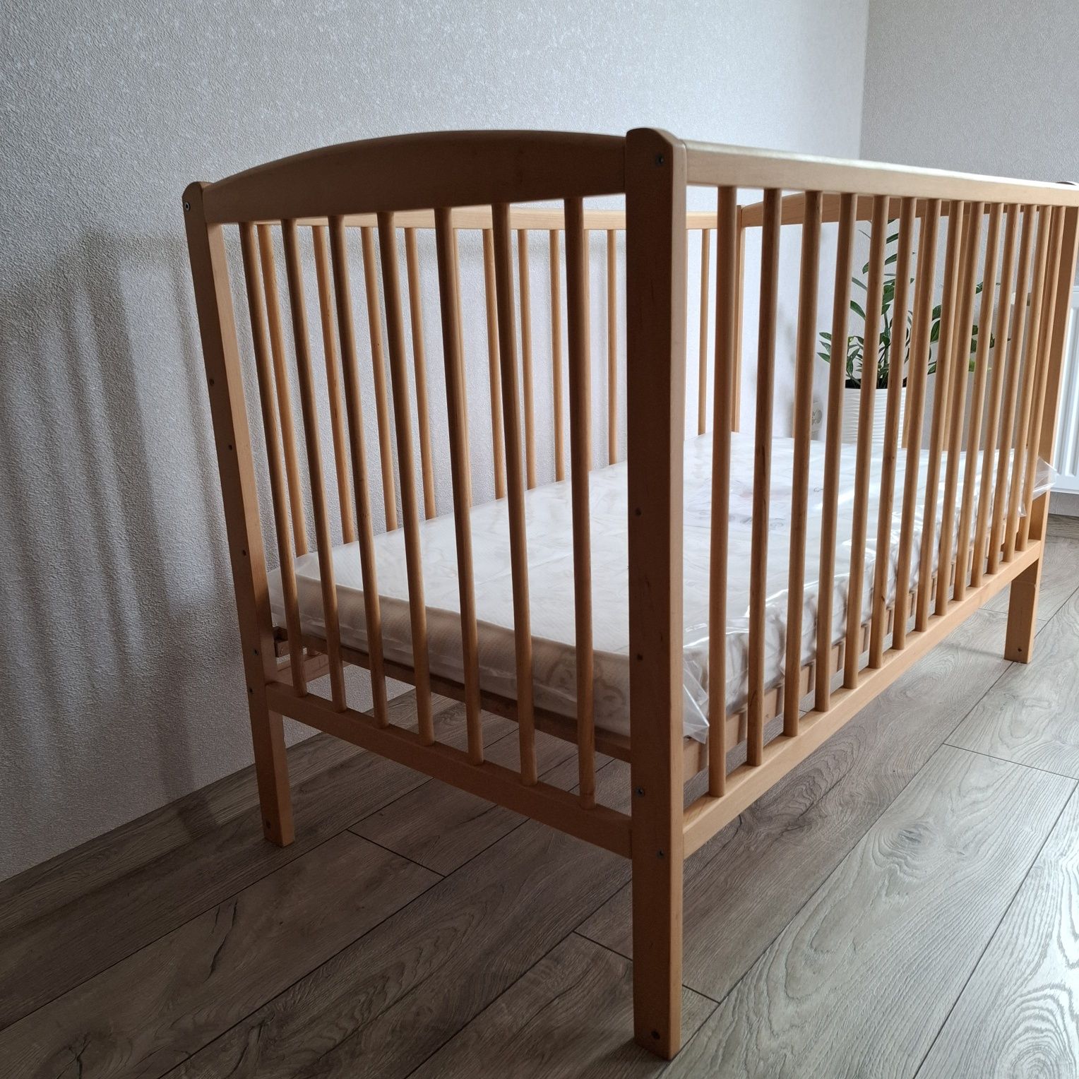 Дитяче ліжечко 1500грн