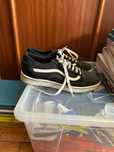 Sapatilhas Tenis pretas e brancas Vans tipo sapato em bom estado