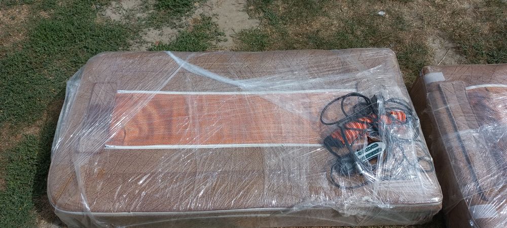 Продам массажну кровать в задовільному стані