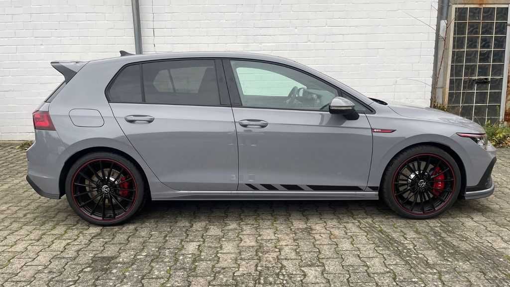 Wynajem Mercedes A45S AMG, RS3, VW Golf GTI