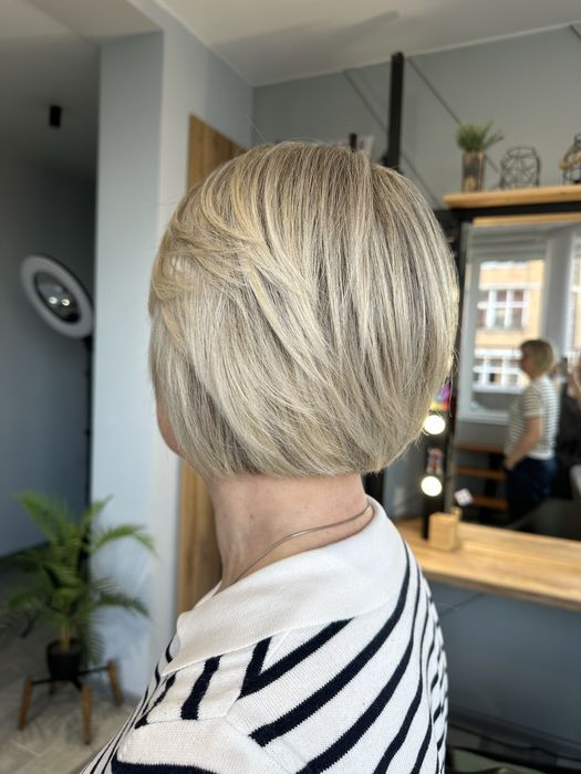 Перукар-колорист Київ Печерськ