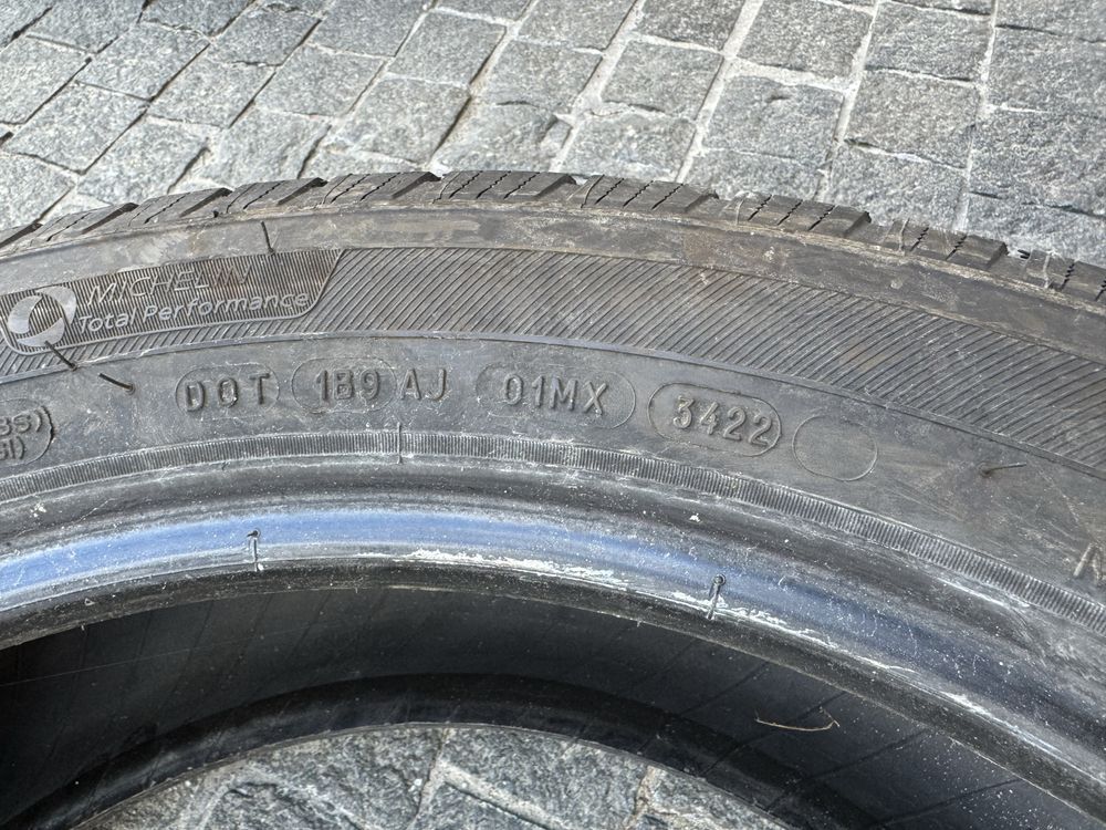 Шины 235 55 R20 2 колеса Michelin defender ltx