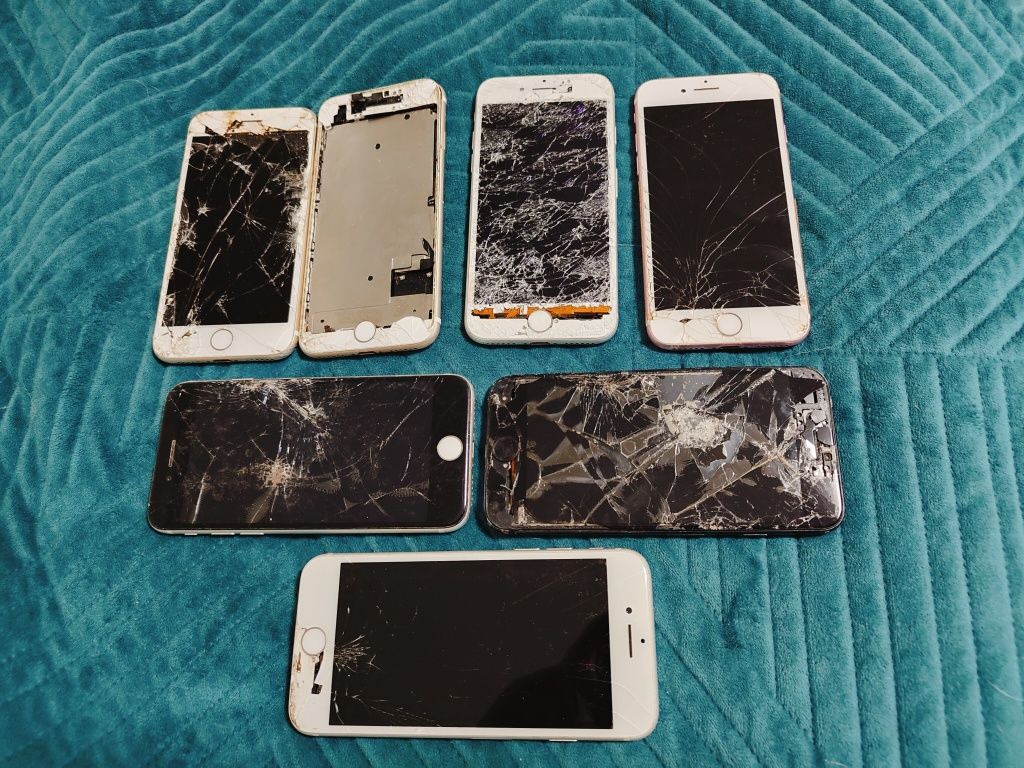 Sprzedam 7 sztuk smartfon Apple iPhone 7 A1778