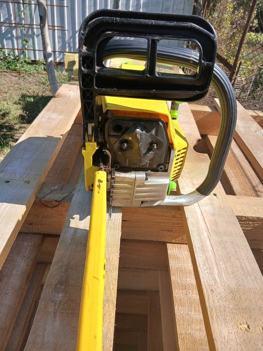 Бензопила цепная