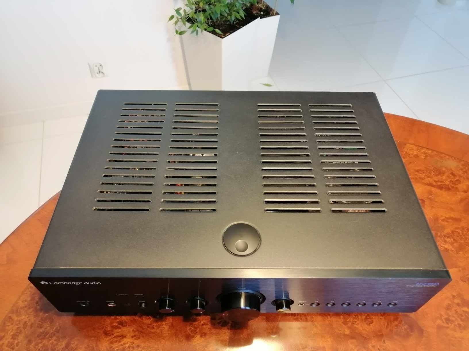 Cambridge audio azur 651a