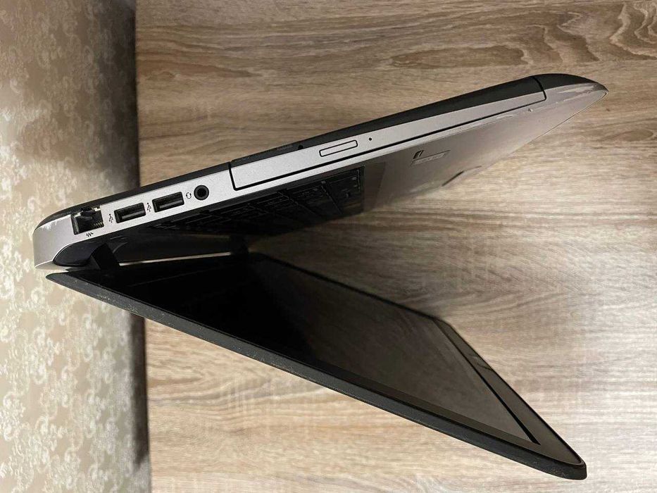 Ноутбук  Hp 8101  I5-6200U На запчастини або під відновлення