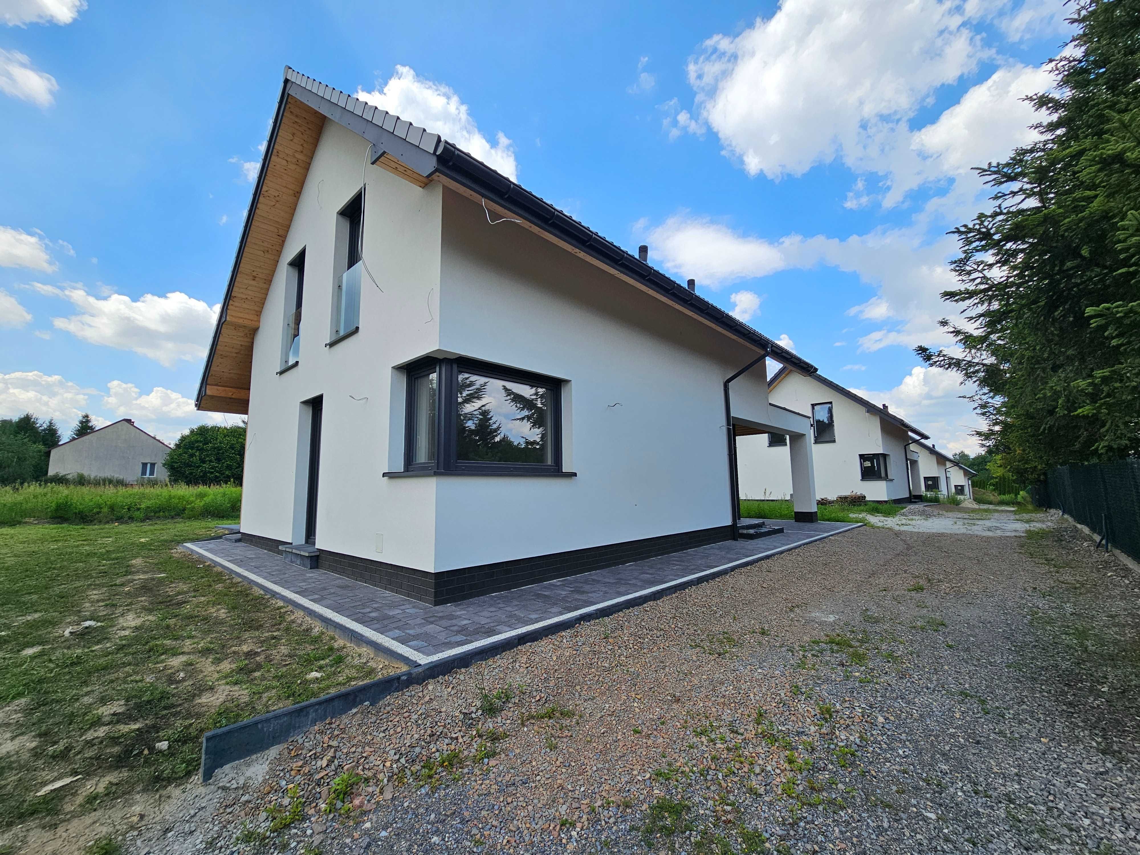 Domy wolnostojące o powierzchni 102,56 m2 na działce 3,5 ar