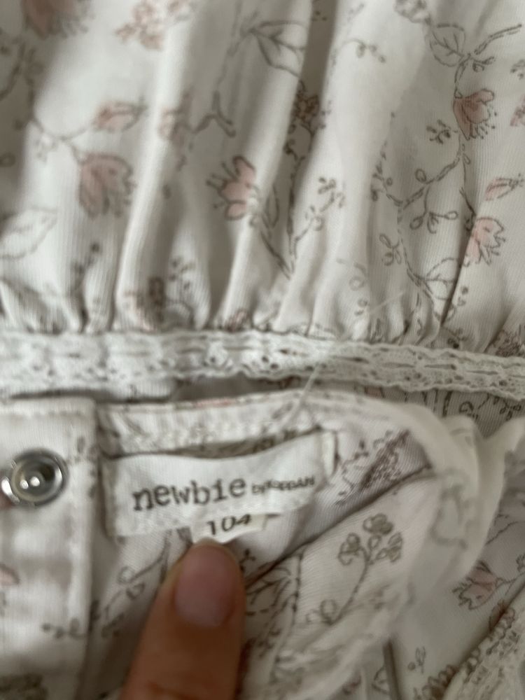 Newbie 104 sukienka