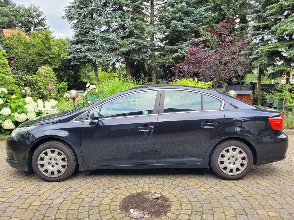 Toyota Avensis t27 Silnik 1.6 benzyna Rok 2013