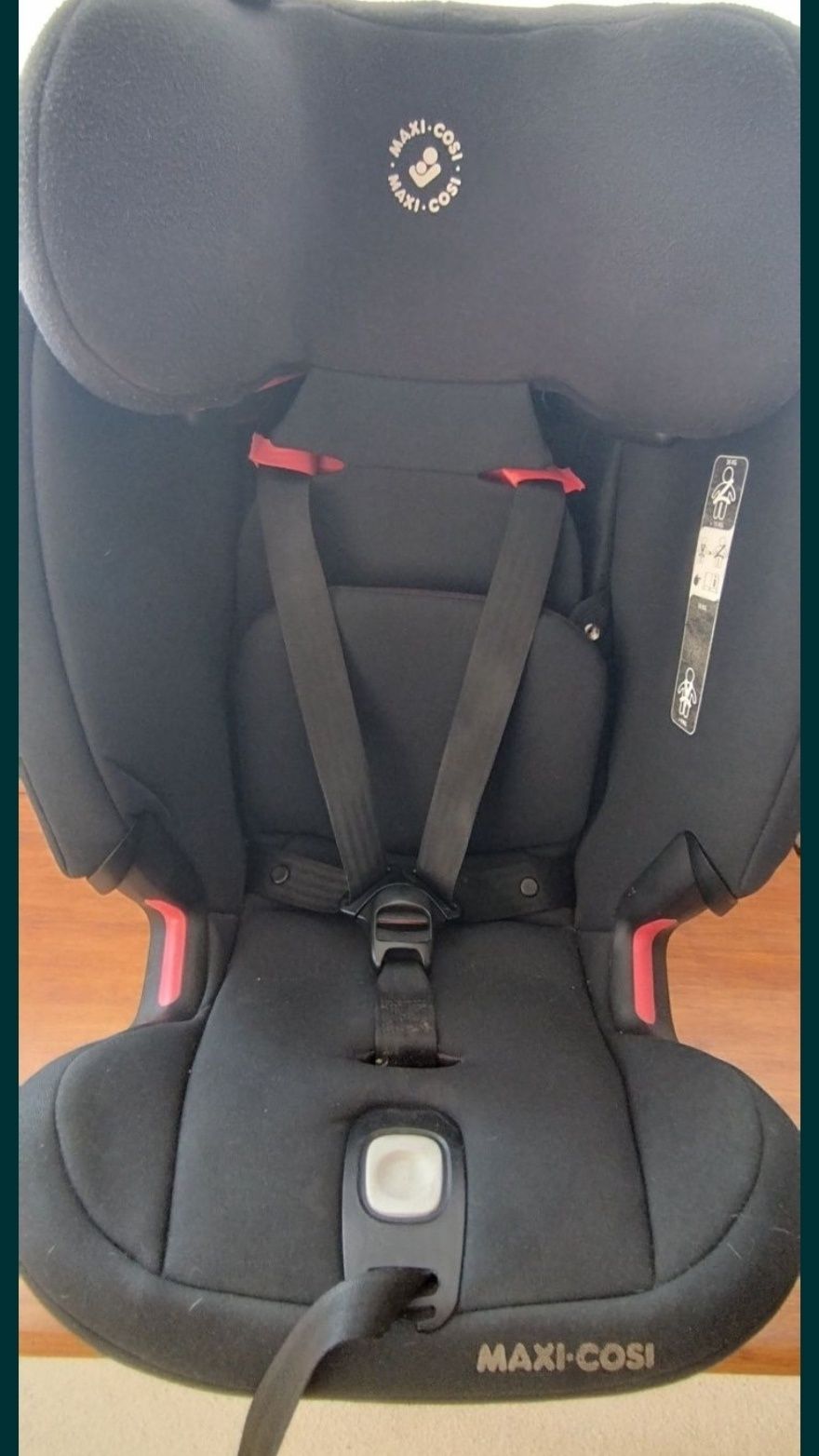 Cadeira auto Maxi cosi Titan i-Size com isofix dois pontos, evolutiva