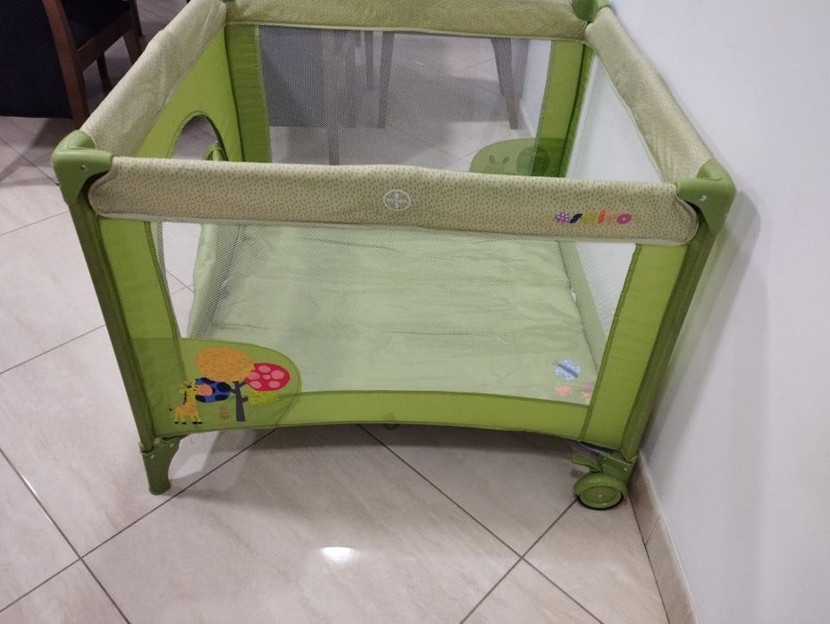 Parque infantil asalvo