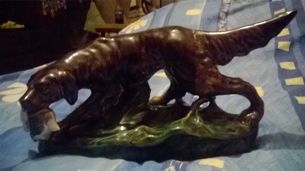 Продам статуэтку "Сеттер на охоте. "Собака с дичью",  Б\у.  Керамика.