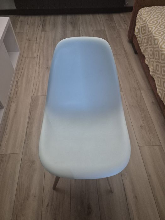 6 krzeseł,  salon, kuchnia