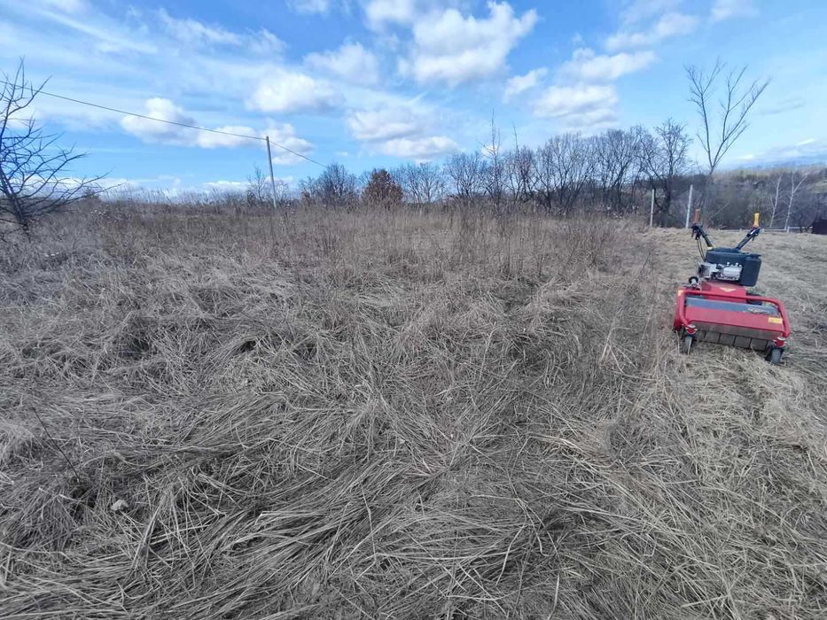 Кошение бурьяна, расчистка территории, кошение высокой травы,