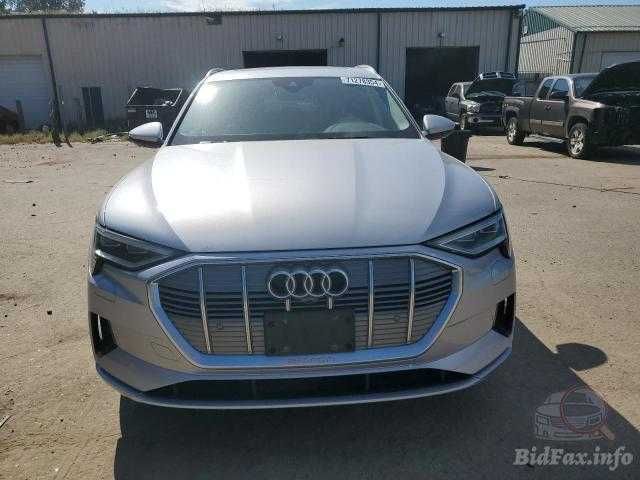 Разборка Audi ETRON 4ke спортбэк SUV