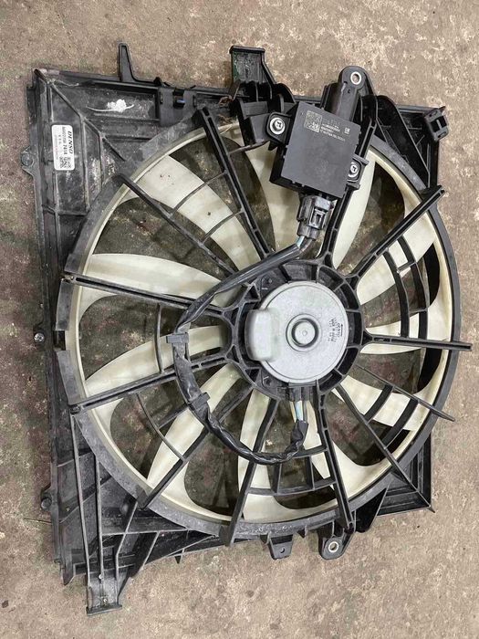 Диффузор кожух радиатора (в сборе) Cadillac ATS 13- 2.5 84001484 Б/У