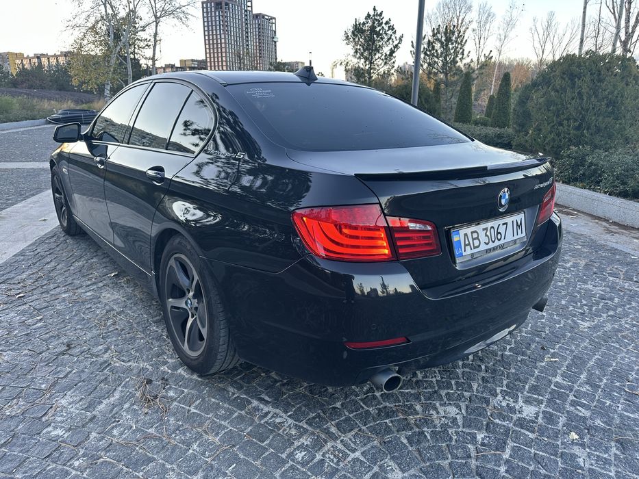 Продам БМВ Ф10 535 гибрид В хорошем состоянии