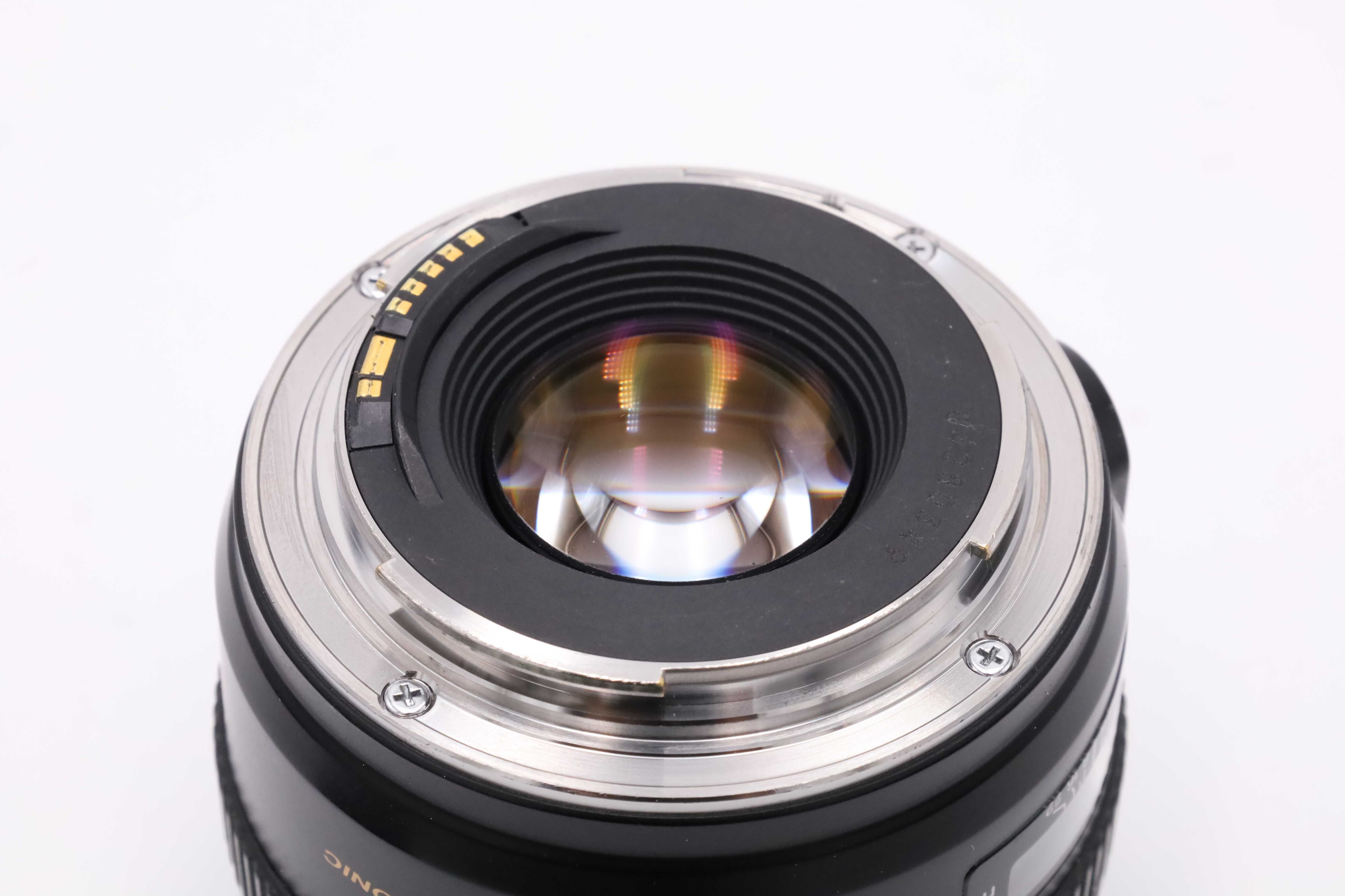 Canon EF 28 mm F 1,8 USM zadbany obiektyw + osłona, HOYA UV jak 35